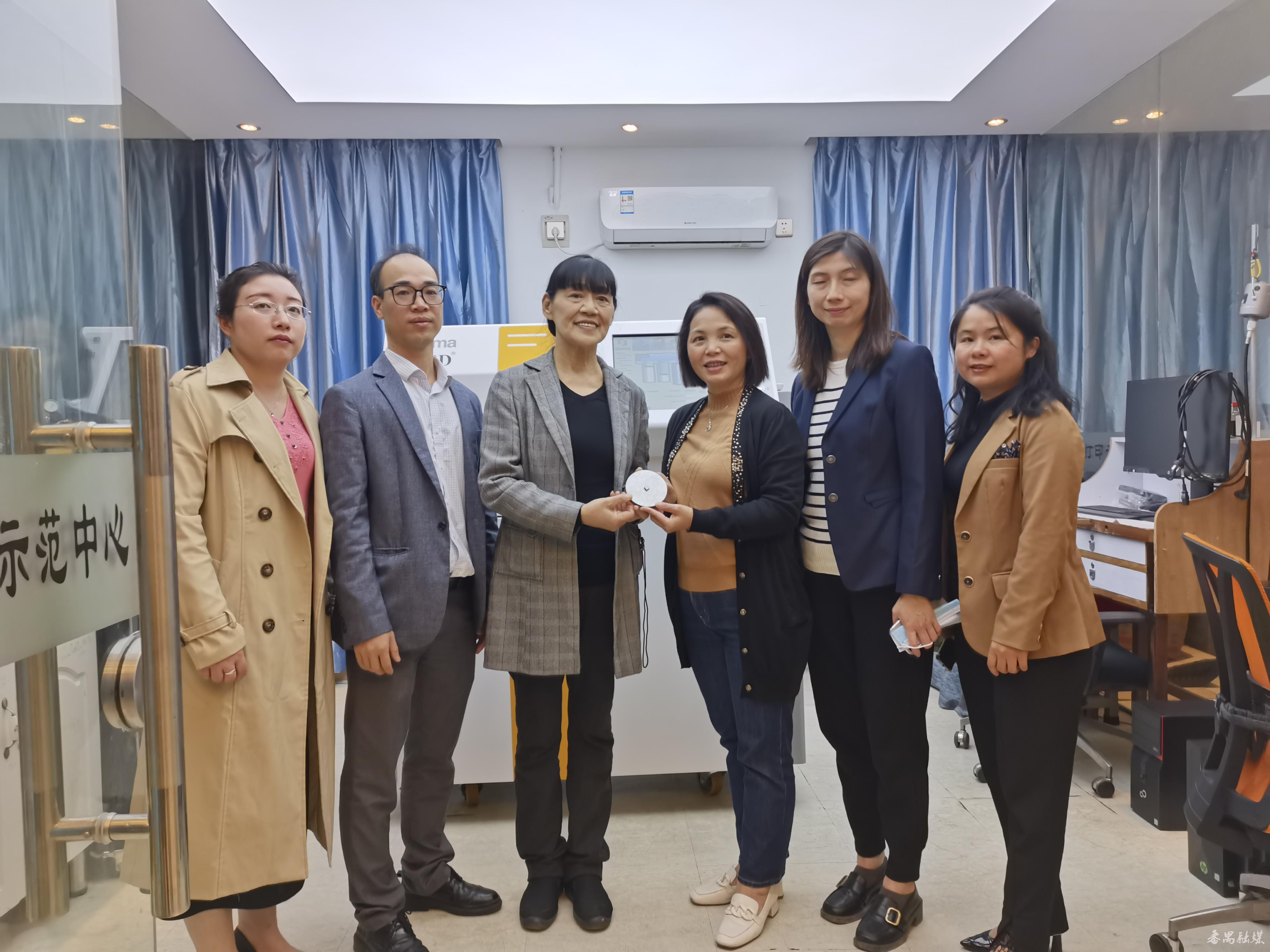 广州理工学院艺术设计学院考察调研番禺珠宝行业-广州理工学院 招生网